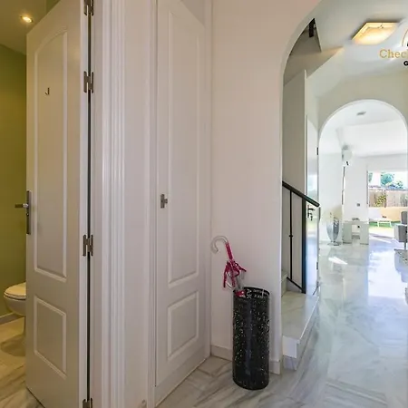 Апартаменти Adosado Puerto Banus Relax Марбелья