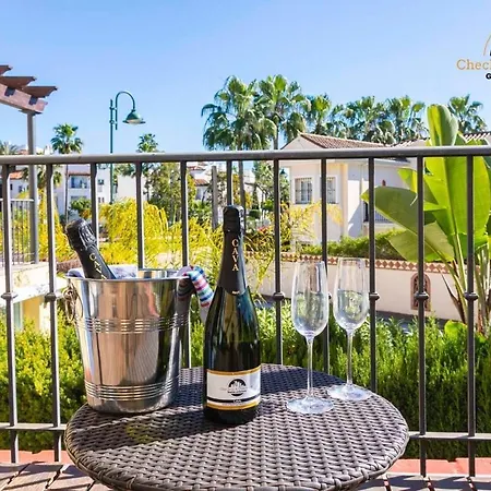 Adosado Puerto Banus Relax Марбелья
