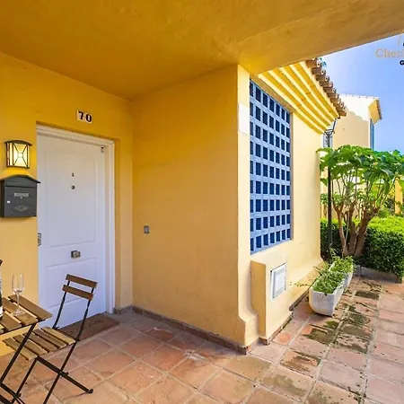 Adosado Puerto Banus Relax Апартаменти