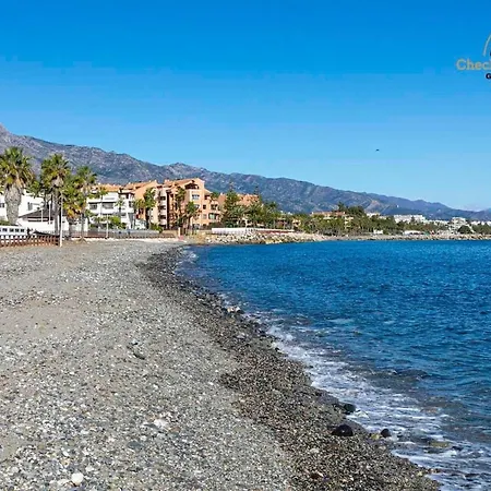 Adosado Puerto Banus Relax アパート *